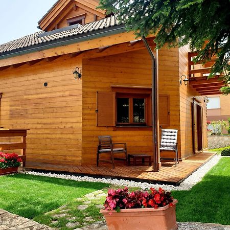 San Felice d'Ocre B&B Lo Chalet Di Ocre المظهر الخارجي الصورة